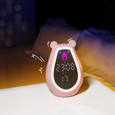 Cina LED Digital Touch Light Bear Shape Multicolor Baby Sleep Night Light per bambini in vendita