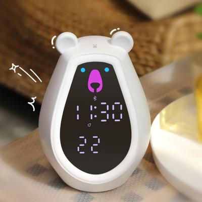 China Luz nocturna ajustable de brillo Reloj de alarma activado por voz para el tren de sueño de niños en venta