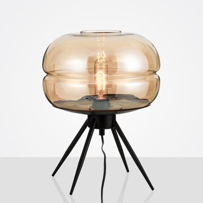 China Nordic Modern Simple Luxury Glass Tischlampe für das Schlafzimmer zu verkaufen