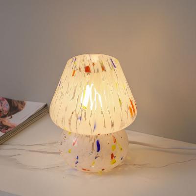 China 3500K Warm White Modern Bedside Lamp for Romantic Bedroom Decoration in Living Room for sale