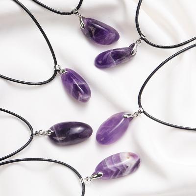 China Eco-friendly Natural Amethyst Stone Necklace Fashion Healing Unique Crystal Quartz Stone Necklace Unisex Jewelry for sale