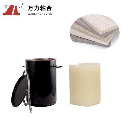 China Los pegamentos calientes del derretimiento del poliuretano de Edgebanding hacen espuma partícula caliente Chip Density Aluminum PUR-XCS637 del pegamento de PUR en venta