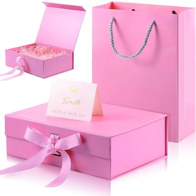 中国 Recyclable Gift Box Hot Sale Screen LCD Gift Box Beauty Fast Lead Time Gift Box Packing 販売のため