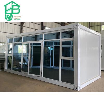 China 40ft Large Modern Roof Modified Gym Container Low Cost 5 Bedroom Prefab House for sale