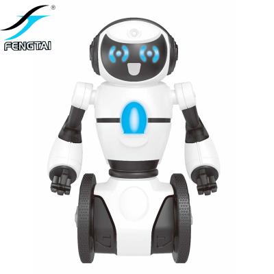 China WL F1-1 2.4G with smart gravity sensor two-wheeled balance can be used for restaurant service work rc robot toy zu verkaufen