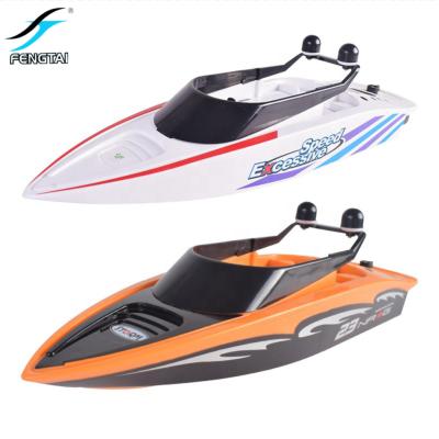 Cina High Speed Rc Boat 2.4ghz 4 Channel Racing Remote Control Boat As Gift For Children Toys Kids Gift in vendita