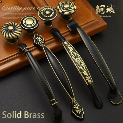 China French Classic Deisng Forged Cabinet Brass Black Wooden Drawer Cabinet Handle Knobs for sale