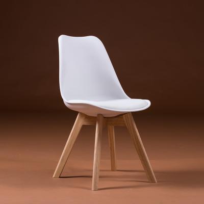 China Free Sample High Back Modern Leather Cushion Plastic Chair Classic Dining Chair PP Chair For Dining Room for sale