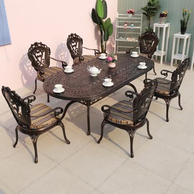 China Modern warm on the outdoor dining tables and chairs Amazon restaurant luxury decoration for sale