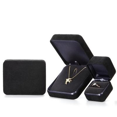 China Factory Sale Black Cubic Gold Edge Indian Big French Italian Soft Microfiber Girl Wedding Ring Necklace Bracelet Leather Box for sale