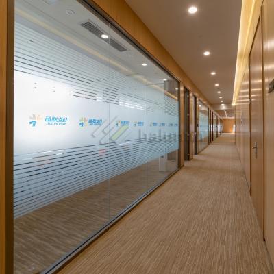 China Frameless Aluminum Office Partition Frosted Glass Profile Office Partition Wall With Single Glass Door for sale