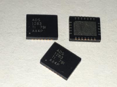 中国 24VQFN ADS1283IRH Texas Instruments ICADCアナログ-デジタルコンバーター 販売のため