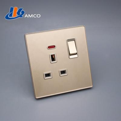 China PC Silver Plastic Color HKAMCO Copper Color Contact Glass Material Golden SOCKET 3x3 13A for sale