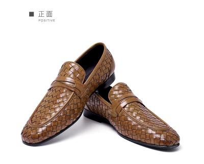 China Latest Breathable Handmade Woven Genuine Leather Men Loafer Shoes Comfortable Business Casual Shoes for sale