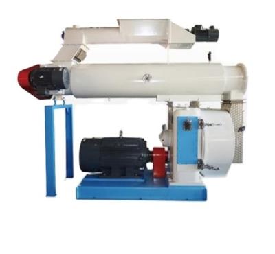 China Factory Farm Feed Pellet Making Machine For Poultry Feed for sale