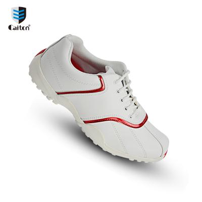 China Fashion / Durable Customize Professional Waterproof Ultra Thin Fiber Rubber Women Golf Shoes for sale