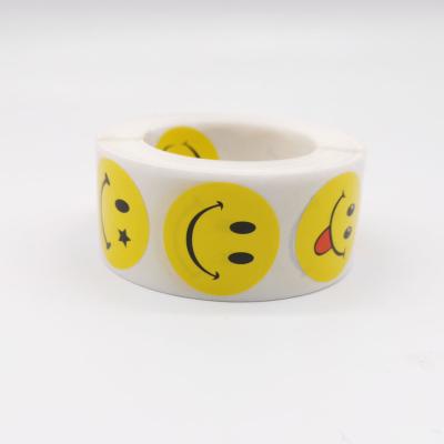 China Smiley sticker 1000pcs 1inch smiley face sticker yellow smile sticker teacher reward sticker for kids boy girls toys Self adhesive label for sale