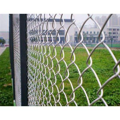 China Barbed Wire Fence Top Chain Link Barrier / Prison Barbed Wire Fence for sale