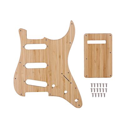 Cina Bamboo Electric Guitar Pickguard SSS 11 fori con viti per chitarra elettrica ST in vendita