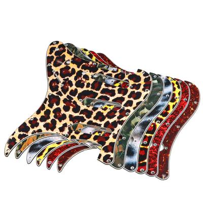 China Guitarra acústica SSS Pickguard Leopard Impresión de la placa de rascado para la guitarra de estilo Stratocaster en venta