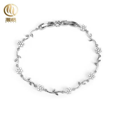 China FASHIONABLE manufacturer trustworthy wholesale jewelry copper flat bracelets ladies diamond-encrusted bracelets for sale