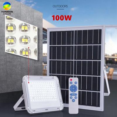 China Garden/outdoor high power 100W modern ip66 outdoor 6V led lithium battery solar powered smd solar flood light for sale