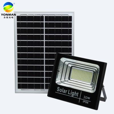 China Garden / home aluminum housing 30W solar panel lithium battery smd led outdoor solar flood lights for sale