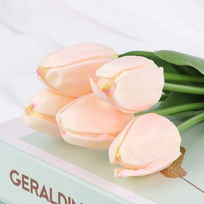 China Real touch of artificial flowers Tulip Artificial Flowers Wholesale Cheap Tulip Flowers artificial cloth+plastic+iron silk yarn real touch for sale