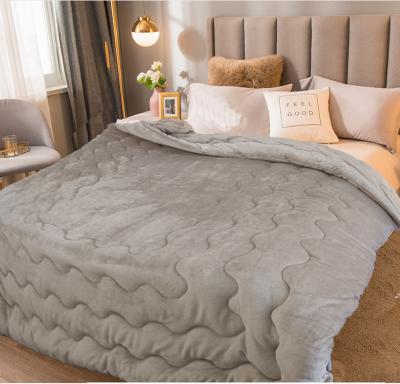 China Home Plush Velvet Quilting Microfiber Custom Size Color Printed Fitted Duvet Cover Quilt 100% Polyester Material for sale