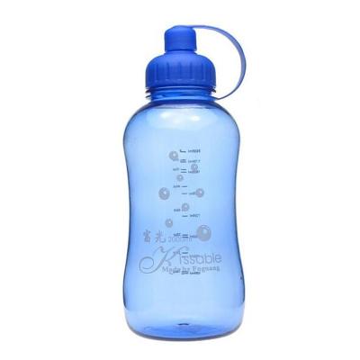 China Large Capacity Sustainable Water Bottle With Rope Lid 2800ML Sport Plastic Water Bottle For Travel Shaker My Strap Straw Portable Water Bottle for sale