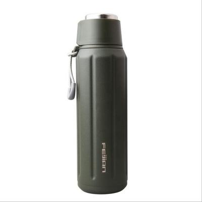 China 2022 Sustainable Hot Sales 3D Design Double Wall 600ml Stainless Steel Water Bottle With Rope for sale