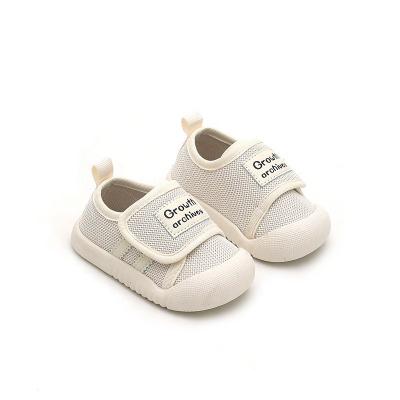 China New Fashion Breathable Mesh Autumn Baby Walking Shoes Boys And Girls Children Outdoor Breathable Soft Bottom Sports Shoes for sale