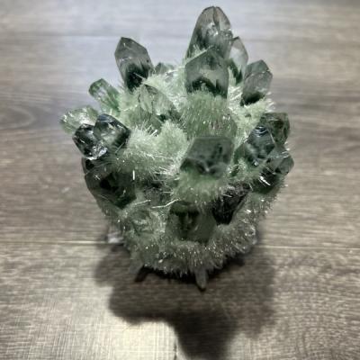 China China Hot Sale Craft Hand Made Healing Stones Green Crystal Cluster For Decoration for sale