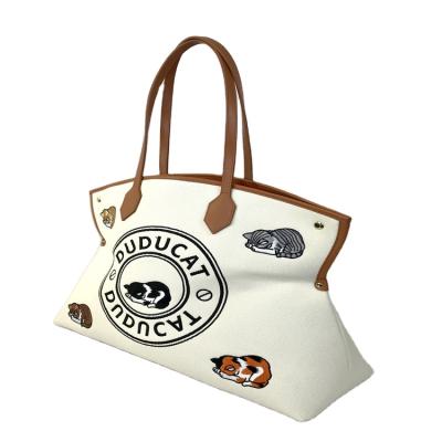 China Cat Embroidery Wholesale Customized Good Quality 2020 Luxury Lady Fashion Handbag Bag for sale