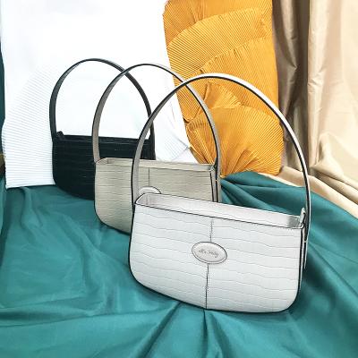 China Lash shoulder bag 90s for women lash handbag leather classic half moon clutch purse crocodile armpit bag for sale