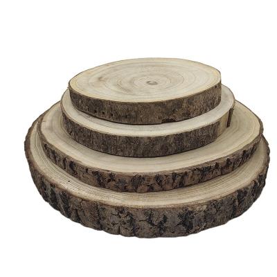 China Eco-Freindly Hot Sale Customized Large Unfinished Natura Wood Slices To Wedding Decoration Wood Crafts for sale