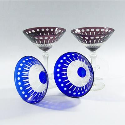 China Modern Factory Luxury Mouth Hand-Cut Diamond Pattern Glass Blown Cocktail Glasses for sale