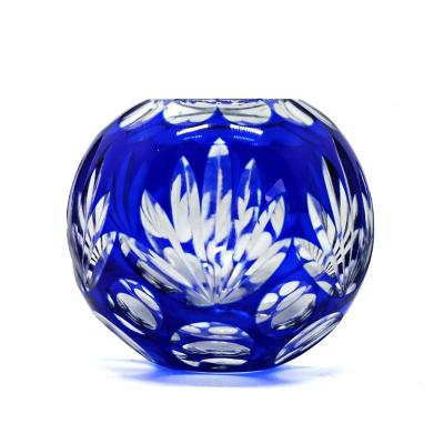 China Eco-Friendly Durable Decoration Luxury Unique Decorative Accessory Hand Carved Blue Ashtray Ball Shaped Around Glass Ashtray for sale