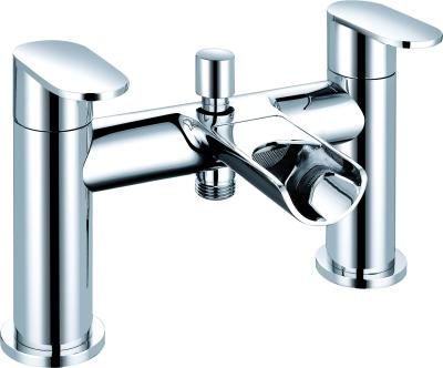 China Messing bad douche mixer kraan met moderne stijl T8411A voor badkamer Te koop