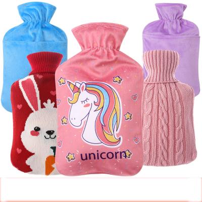 China Hot Selling Wholesale Baby Custom Made Mini Small Large 2000ml 2l 1 Bag 2 Liter Water Bottle Rubber Hot and Cold 500ml for sale