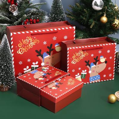 China Small Recyclable Christmas Paper Gift Cake Paper Candy Boxes Chocolate Gift Box for sale