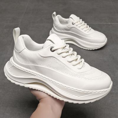 China Fashion Trend Men's shoes 2023 new summer breathable white shoes lightweight tide hundred with leather men's casual sports casual shoes for sale