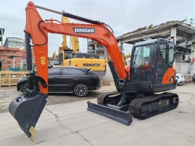 China Motor Yanmar Excavadora Doosan usada DX55 Micro Excavadora de rastreo de segunda mano en venta