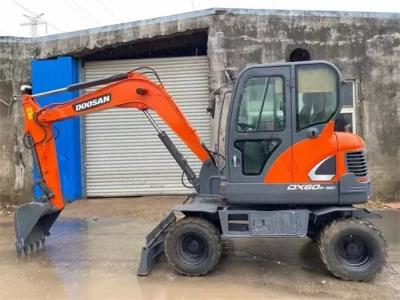 China Mini rueda usada excavadora Doosan DX60W-9C de segunda mano 5700KG en venta