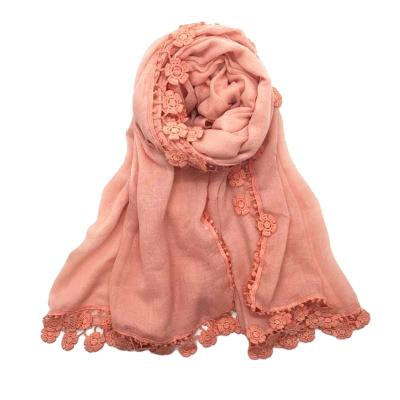 China Factory wholesale high quality muslim plain long women hijab plain dyed squishy scarf with lace for sale