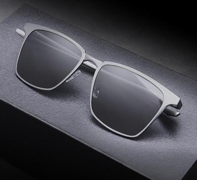 China 2022 New Fashion Sunglasses Men's Magnesium Aluminum Color Change Polarized Driving Glass Night Vision Lenses for sale