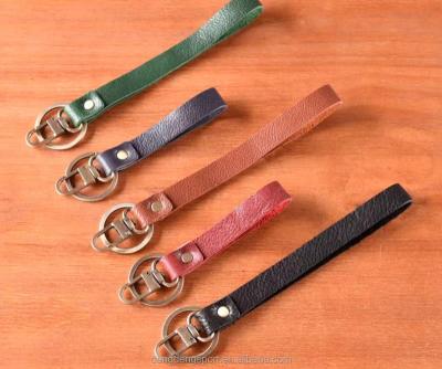 China Fashion The first layer of leather custom multi-color portable jewelry accessories key chain strap and clasp strap for sale