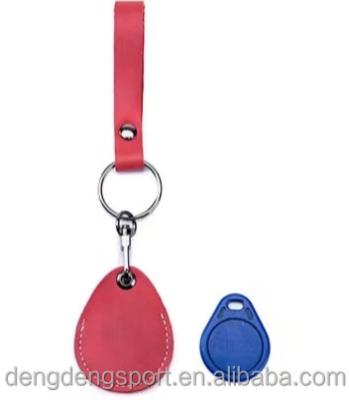 China Fashion The first layer of leather custom multi-color portable jewelry accessories key chain strap and clasp strap for sale