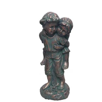 China Custom Europe A Boy And Gril Statue Resin Crafts Statue Garden Resin Decorations For Hotel Home Living Room for sale