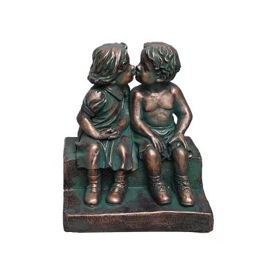 China Europe Kissing Boy And Girl On Bench Garden Statue Kisses Couple Garden Sculpt Garden Yard Statue Product for sale